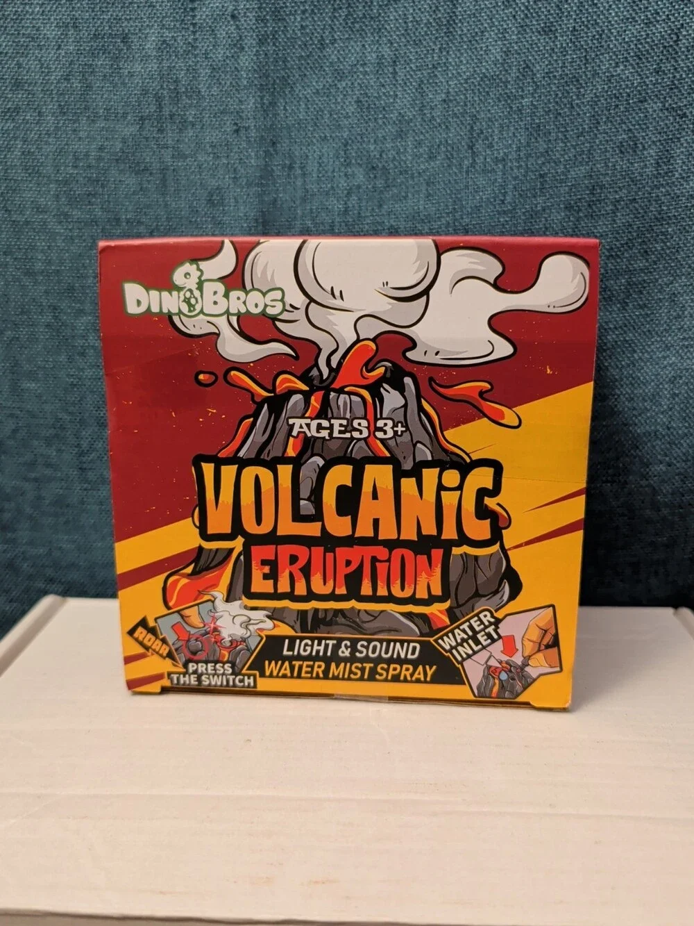 NEW DINOBROS Volcanic Eruption Toy | Mist-Spouting Volcano Kids Dinosaur Sound